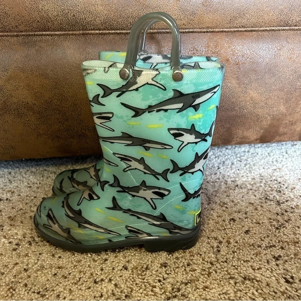 Western Chief Teal Tropic Shark Print Pull-On stain Boots Size 12 Boys